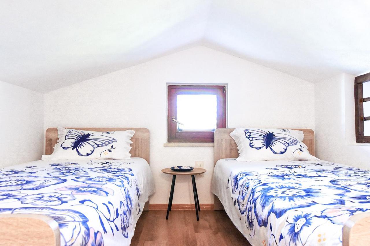 Home Away From Home Porec Esterno foto