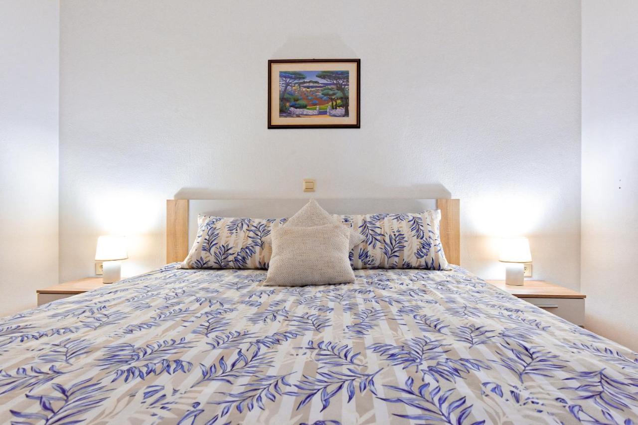 Home Away From Home Porec Esterno foto