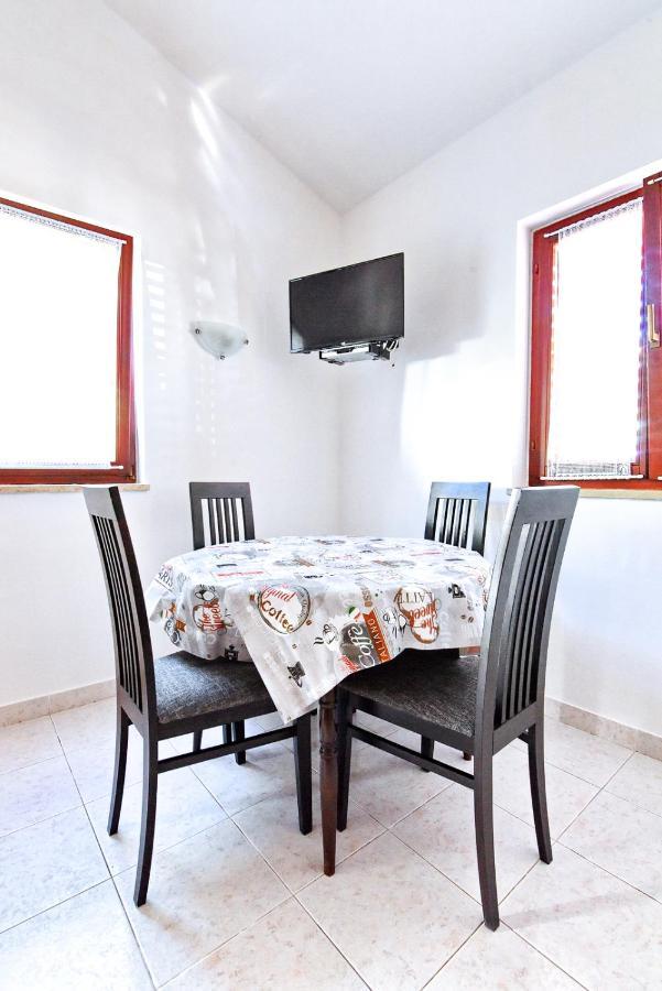 Home Away From Home Porec Esterno foto